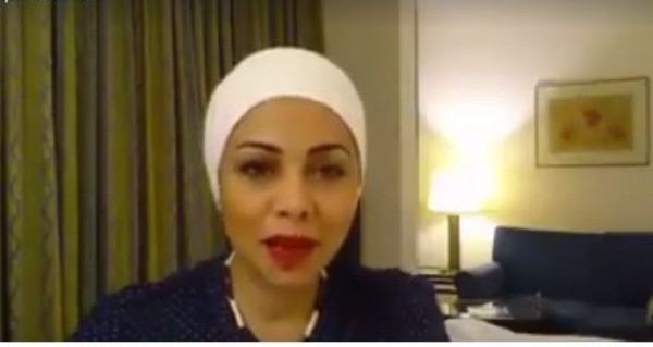 بالفيديو : مصرية تشعل المواقع... لأنجلينا جولي: يا خطافة الرجالة ما حطيتلوش روج ليه؟!