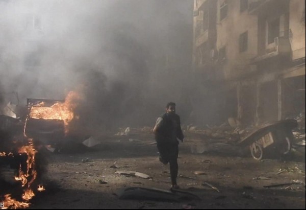 الأحداث السورية..غارات على "دير الزور".. والنظام يشتبك مع داعش