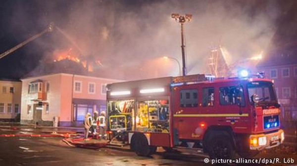 ألمانيا: انفجار قنبلتين إحداها أمام مسجد في دريسدن