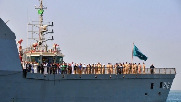 السعودية تُجري مناورات عسكرية سعودية قبالة السواحل الإيرانية لـ"حماية الممرات"