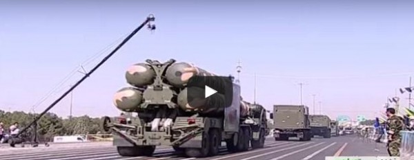 طهران تستعرض صواريخ "إس-300"