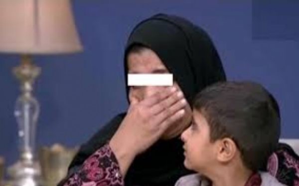 مصرية لديها 3 أبناء ولا تزال "آنسة" بسبب زوجها الفلسطيني