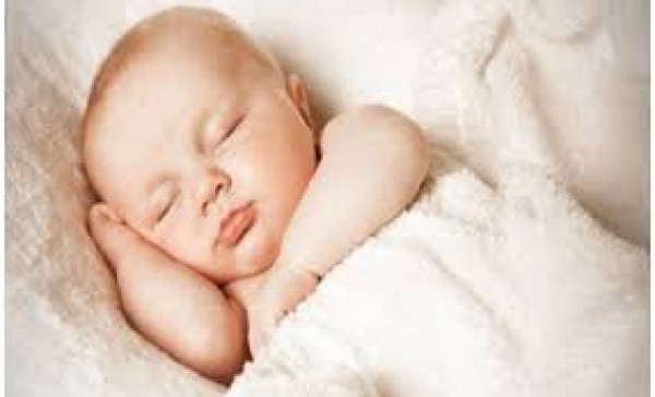 بماذا يحلم الطفل الرضيع؟
