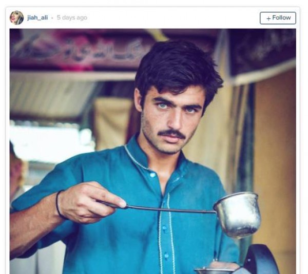 "صبي شاي" باكستاني يتحول إلى نجم بسبب وسامته الشديدة