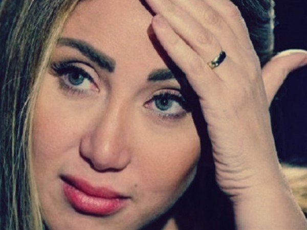 ريهام سعيد "إبنى هيدخل الجيش وقريب أوى هبقى زى أمهات الشهداء "