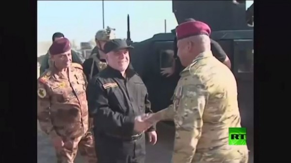 العبادي يزور القطعات العسكرية قرب الموصل