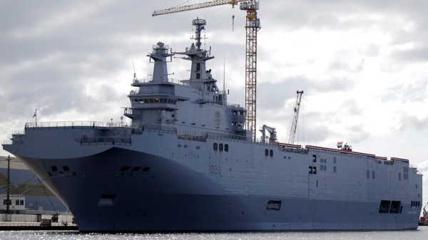الكرملين: تصريحات الوزير البولندي حول بيع مصر سفينتي "ميسترال" لروسيا "هراء"