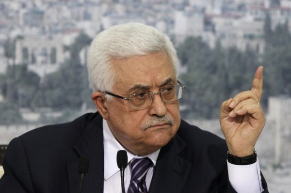 تحليل: هل يتنحى الرئيس عباس بسبب الضغوطات العربية .. وهل خرج القرار العربي للإطاحة به؟