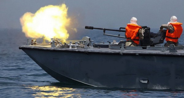 زوارق حربية إسرائيلية تستهدف صيادين ببحر السودانية