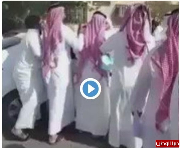 بالفيديو: مشاجرة عنيفة بين أساتذة جامعة سعودية تثير روّاد مواقع التواصل الاجتماعي