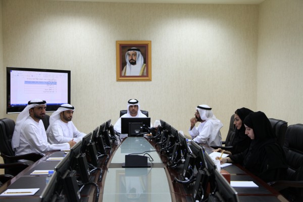 لجنة المرافق العامة في المجلس الإستشاري لإمارة الشارقة تعقد إجتماعها الأول