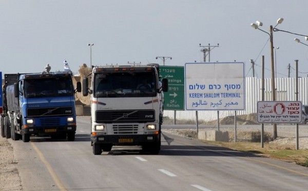 الغلبان لـ "دنيا الوطن" الاحتلال يقلص عدد الشاحنات المدخلة إلى قطاع غزة من 450 إلى 340 شاحنة