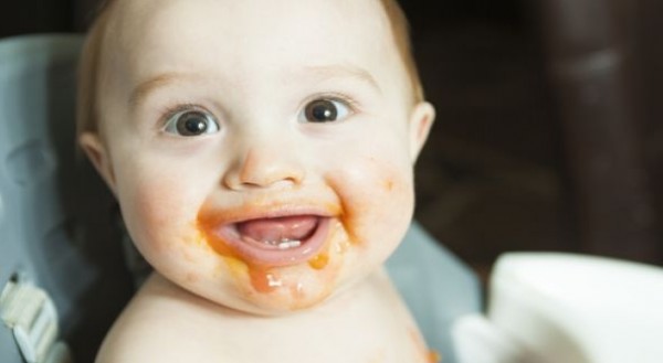 كيف أزيد وزن طفلي النحيف مع إدخال الطعام الصلب؟