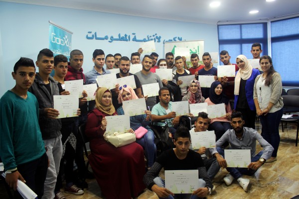 انجاز فلسطين تنفذ ورشة "نجاحي في مهنتي "