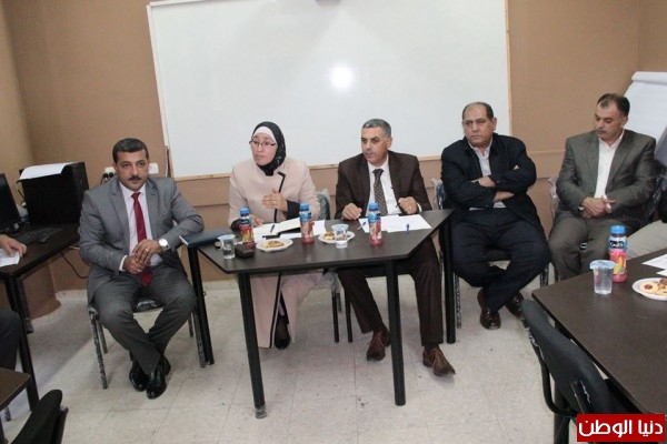 تربية قلقيلية تعقد اجتماعا مع رؤساء الهيئات المحلية