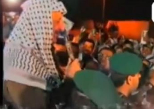 أبو عمار في حفل وداع حجاج بيت الله الحرام في غزة