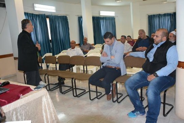 تجارة جنين تنظم ورشة حول سبل تطوير قطاع الزعتر