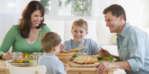 ما هي الطرق لتغيير نظام طفلك في الطعام