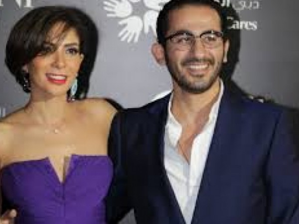 منى زكي تقلد نوم أحمد حلمي بمناسبة عيد ميلاده