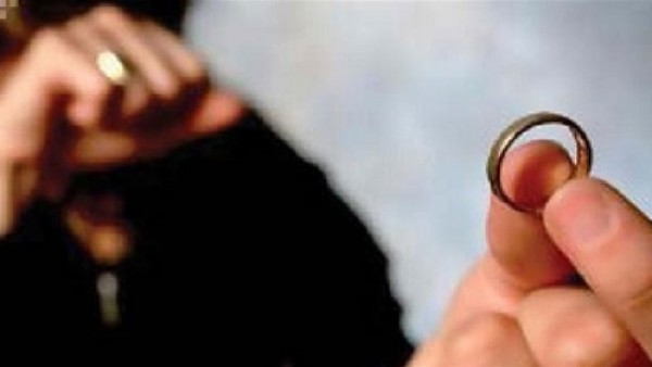 هل الزوجة التي تطلب الطلاق من زوجها لا تشم رائحة الجنة ؟