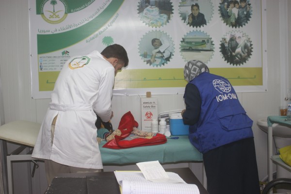 العيادات التخصصية السعودية تقدم اللقاحات والمطاعيم لعدد 280طفلاً