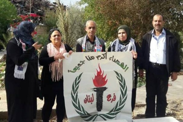 تجمع أسر شهداء فلسطين يزور أضرحة شهداء كتيبة الجليل في مقبرة الشهداء في عين الحلوة