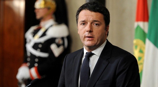 رئيس الوزراء الإيطالي يقر بهزيمته في الاستفتاء ويعلن استقالته
