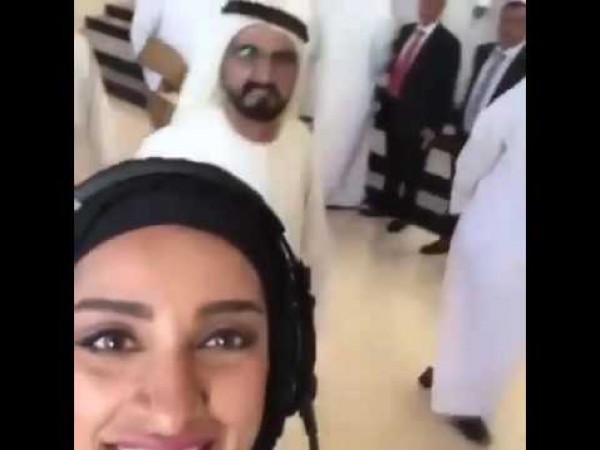 شاهد ماذا فعل حاكم دبي مع فتاة أثناء التقاط "سيلفي"