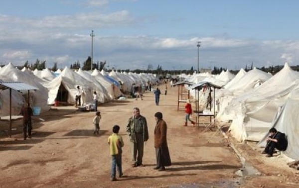 صيدلية العيادات التخصصية السعودية تصرف عبوات الحليب لعدد 412 طفل من ابناء الاشقاء السوريين في مخيم الزعتري