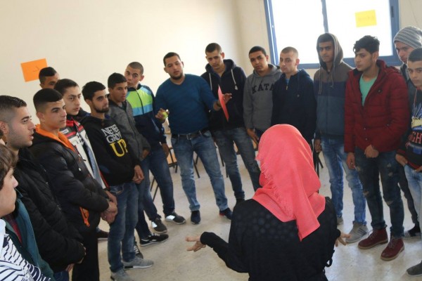 مركز مصادر التنمية الشبابية يفتتح دورة القيادات الشابة