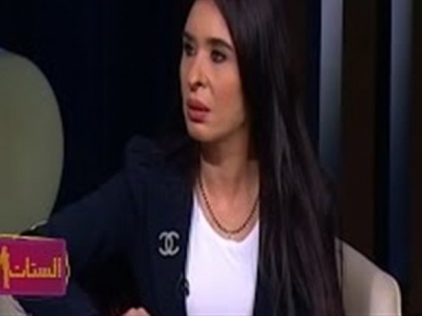دينا : أبويا اتخض لما شاف بدلة الرقص
