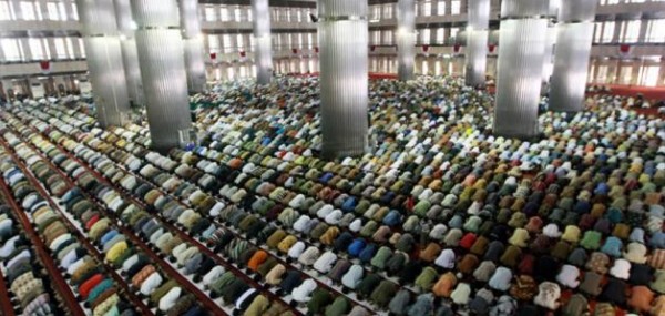 هل يجوز تكرار صلاة الجمعة في مسجد واحد؟
