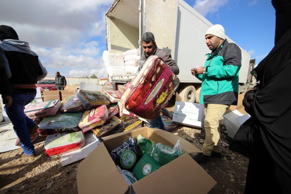 الحملة الوطنية السعودية تواصل توزيع المساعدات الاغاثية على السوريين