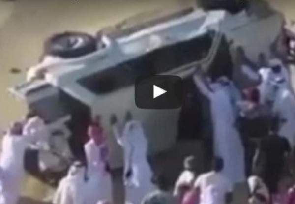 فيديو يرصد نهاية مأساوية لسائق يسير بسرعة عالية