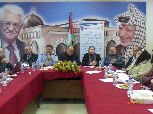 الشرطة والهيئة الاستشارية لتطوير المؤسسات تعقدان ورشة عمل تعزيز دور الشرطة المجتمعية