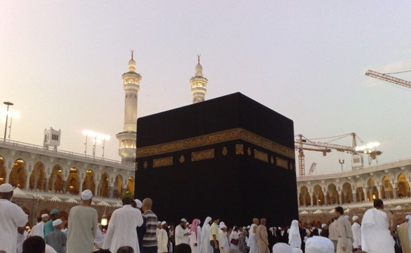 ما هو سبب منع الطائرات من المرور فوق الكعبة؟