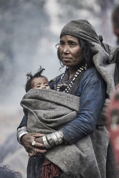 لقطات نادرة لآخر القبائل البدوية في العالم