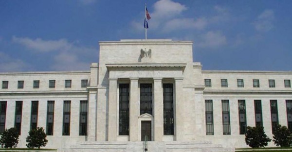 "المركزي الأميركي" يتوقع ارتفاع لأسعار الفائدة