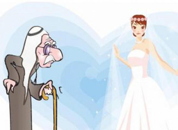 عجوز مصرية تتفاجأ بزواج زوجها السبعيني من 3 فتيات .. وهكذا كانت ردة فعلها!