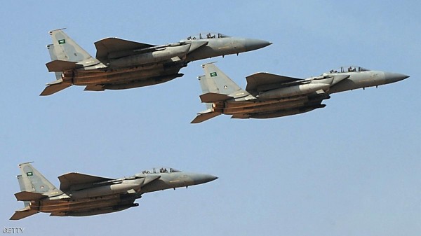 طائرات التحالف العربي تضرب معاقل الحوثيين في الحديدة