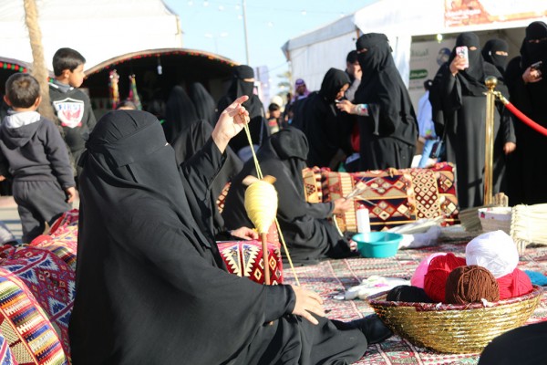 20 ألف زائر وسائح باليوم الثالث لمهرجان الصحراء