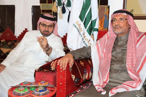 نقادي يشيد بالجنادرية بقرية عسير