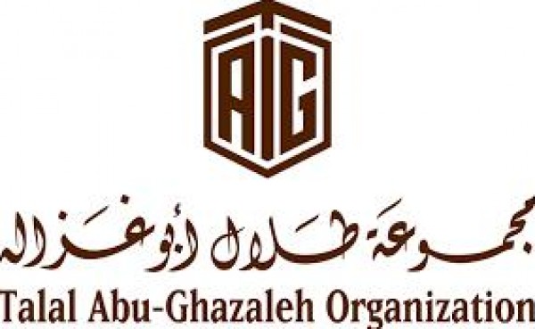 المنتدى الإنساني يكرم مجموعة طلال أبو غزالة