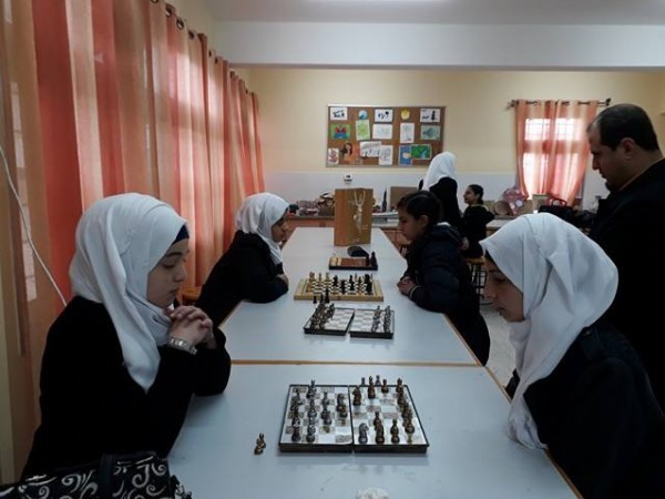 فوز بنات سيريس الثانوية في بطولة الشطرنج