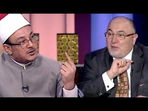 الجندي للشيخ ميزو: حارقك قوي ان القرأن مش محرف