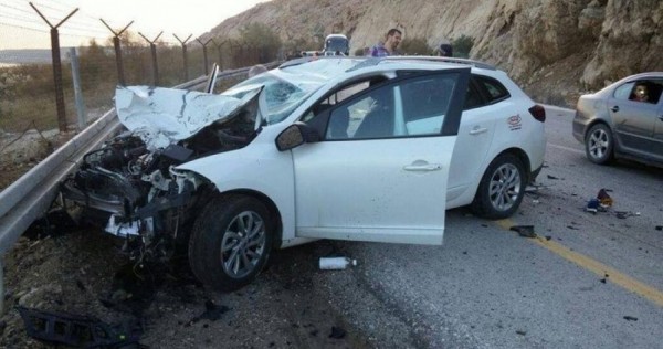 ثلاث إصابات في حادث سير بالخليل
