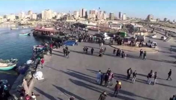 دبكة وسط غزة