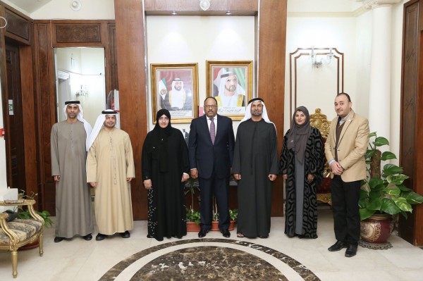 رئيسة لجنة إمارة الشارقة يلتقي سفير الإمارات بالقاهرة