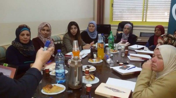 كتلة المرأة لجبهة التحرير تعقد اجتماعا حول جرائم قتل النساء