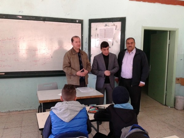 غنام يحاضر حول الصحة النفسية في مدرسة أمين الحسيني